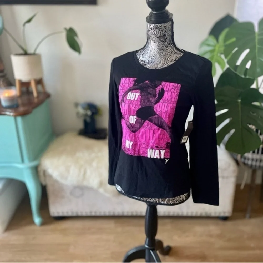 NWT Old Navy Juniors Graphic Tee Long Sleeve Activewear Top